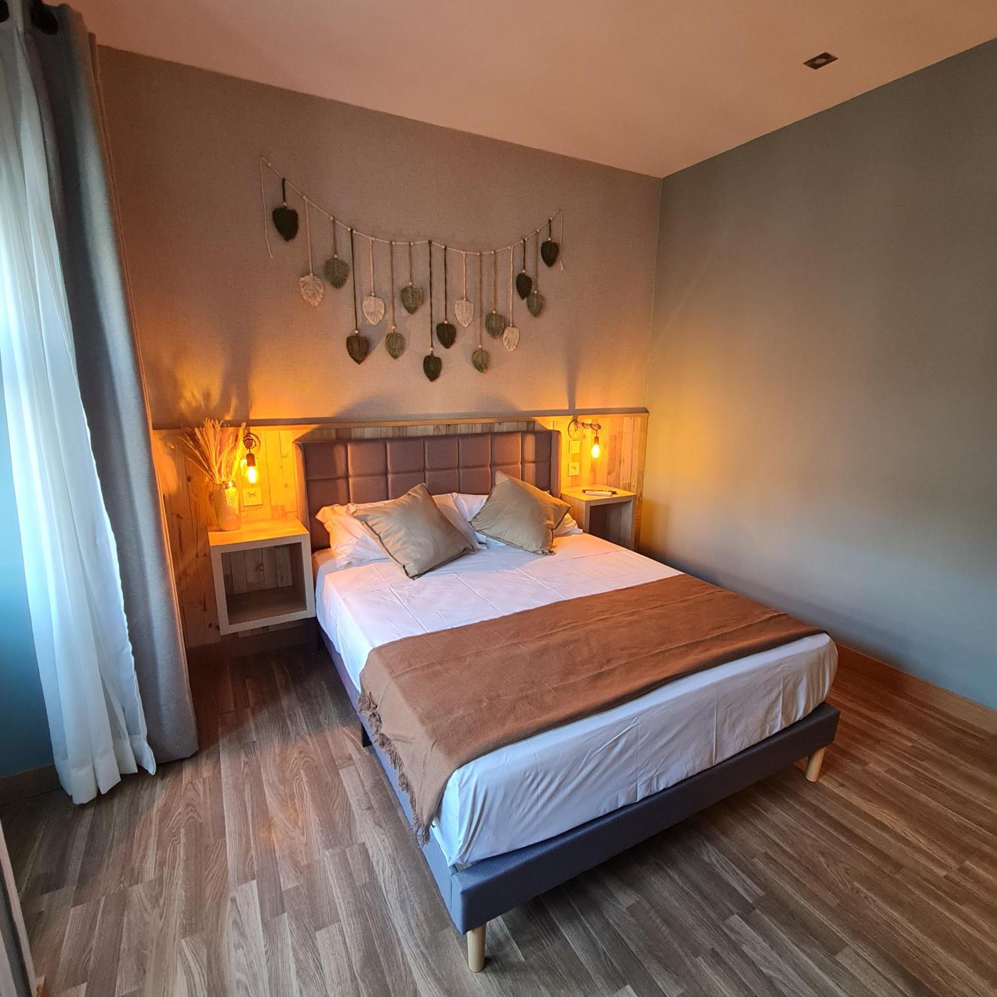 Luxury Green Hostal Madrid Gran Via エクステリア 写真